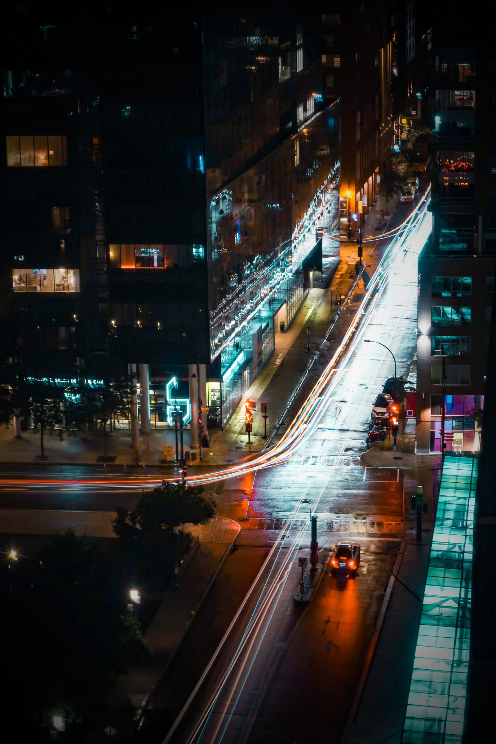 Long exposure, over 60 seconds